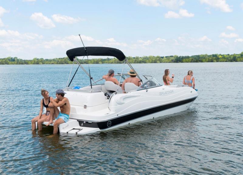 2020 Splendor Boats 220 Katana I/O Deck Boat 2020 Splendor Boats 220 Katana I/O Deck Boat