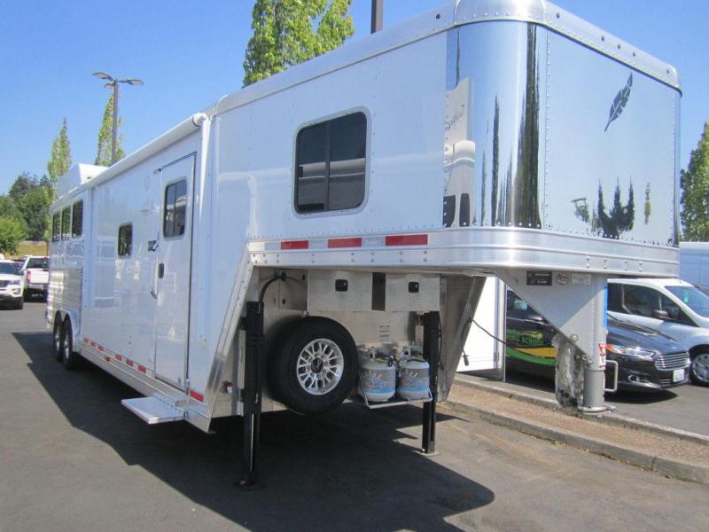 2020 Featherlite 9821-11 2020 Featherlite 9821-11