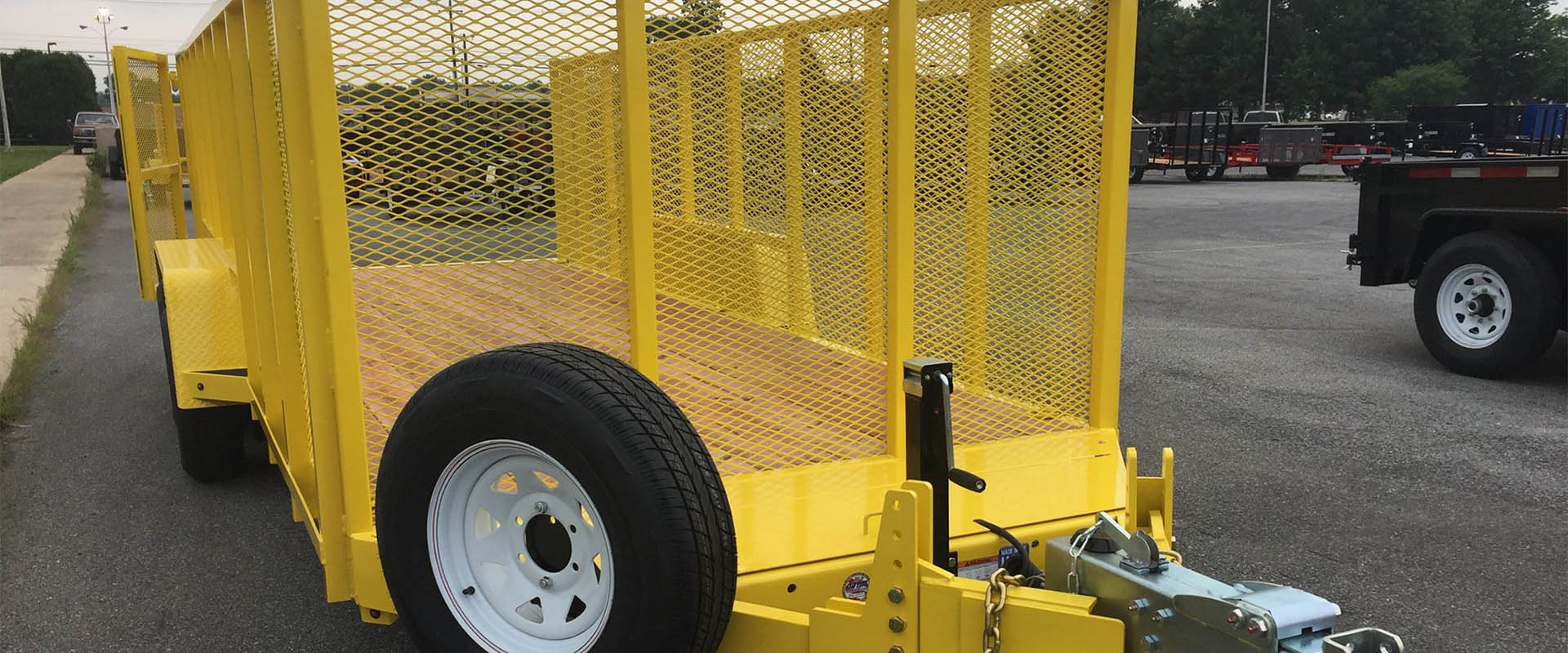 Home Coatti's Service Station Trailer and Truck Bed Dealer