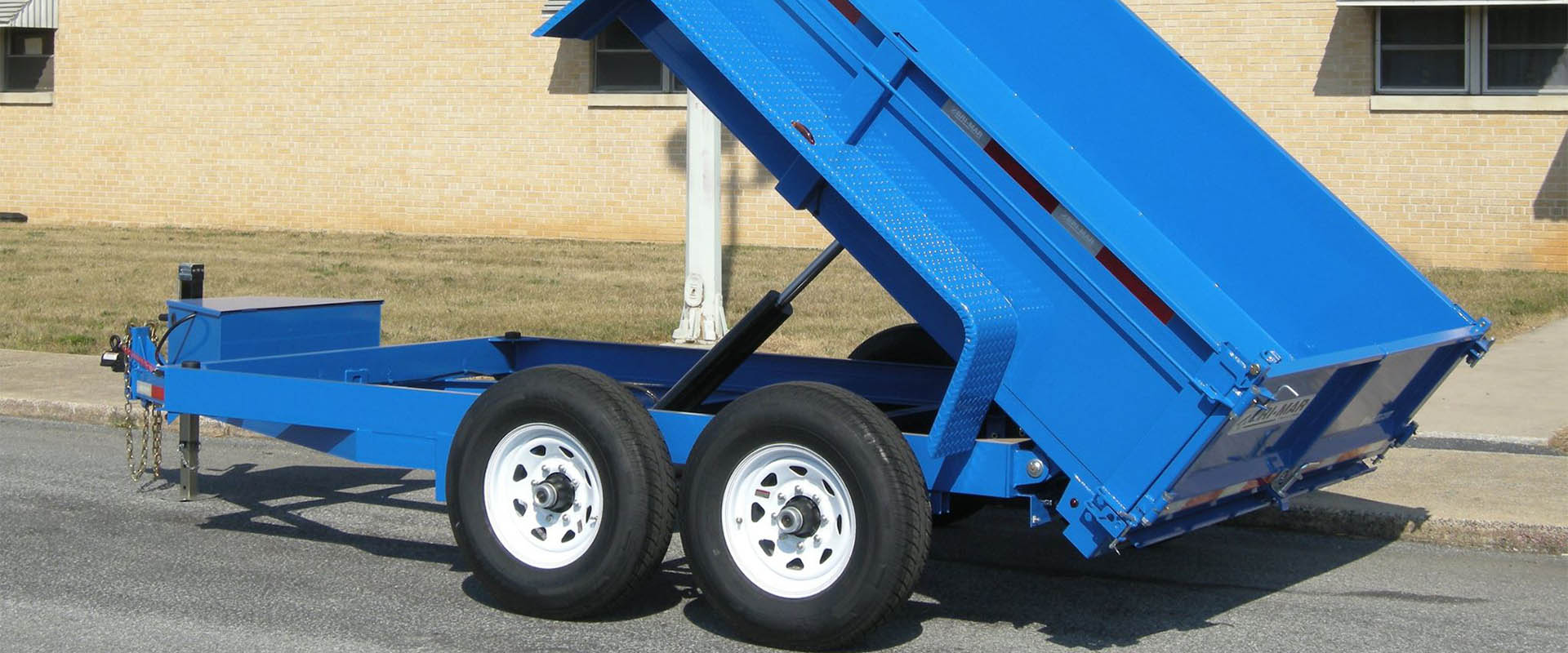 Home Coatti's Service Station Trailer and Truck Bed Dealer