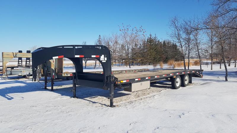 2011 Precision 26' Gooseneck Trailer 2011 Precision 26' Gooseneck Trailer