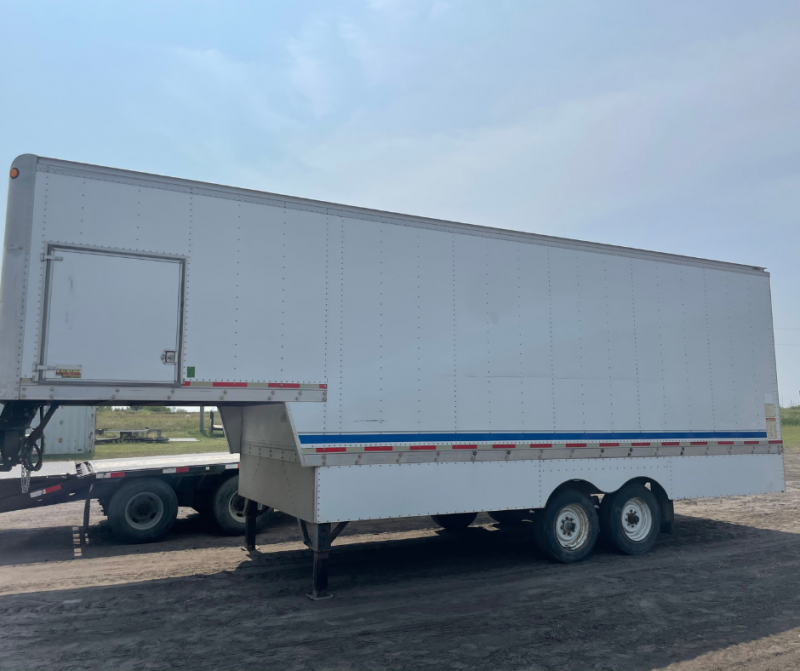 2002 Gooseneck Enclosed Van Trailer 2002 Gooseneck Enclosed Van Trailer
