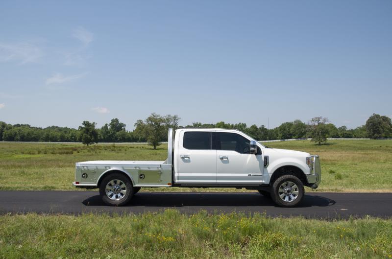 CM AL SK Aluminum Skirted Truck Bed