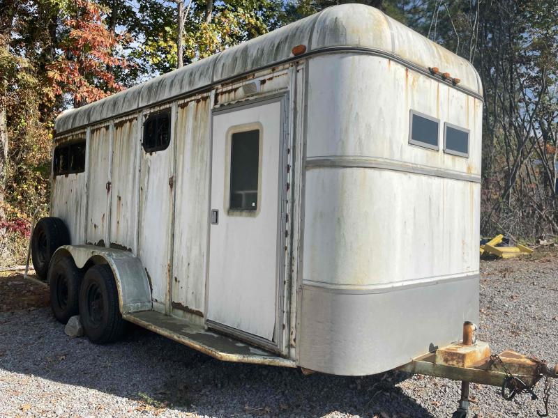 2000 Other Custom Horse Trailer 2000 Other Custom Horse Trailer