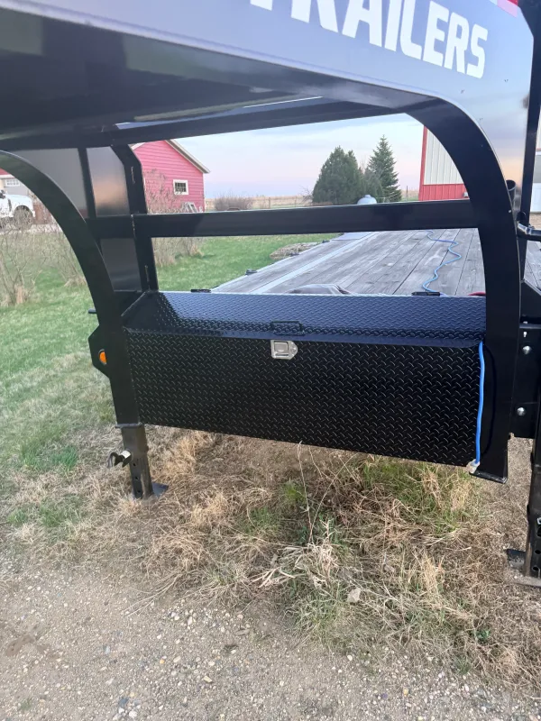 used Equipment / Flatbed Trailers PJ Trailers  for sale, in Dassel, MN Thumbnail 6