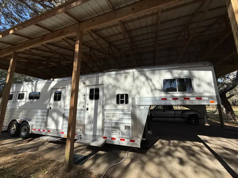 used Horse Trailers Four Star  for sale, in Brooksville, FL Thumbnail 2