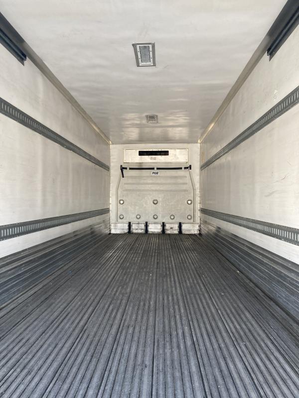 2014 Utility 28' Reefer Trailer w/ Carrier 2100 Reefer Unit