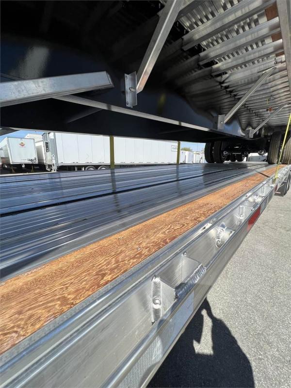 2023 Utility Trailer Manufacturing Company 48' Combination Flat Bed