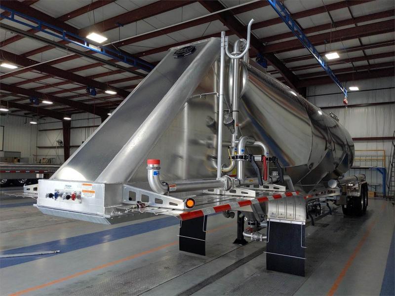 2024 MAC Trailer 1050C Pneumatic Dry Bulk Tanker Trailer Interstate