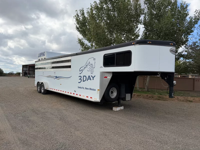 used Horse Trailers Sundowner Trailers  for sale, in Lamy, NM Thumbnail 6