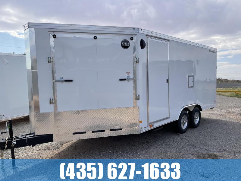 2022 Wells Cargo Sporttrac 8.5 x 22 Mid Deck Snowmobile Trailer 2022 Wells Cargo Sporttrac 8.5 x 22 Mid Deck Snowmobile Trailer
