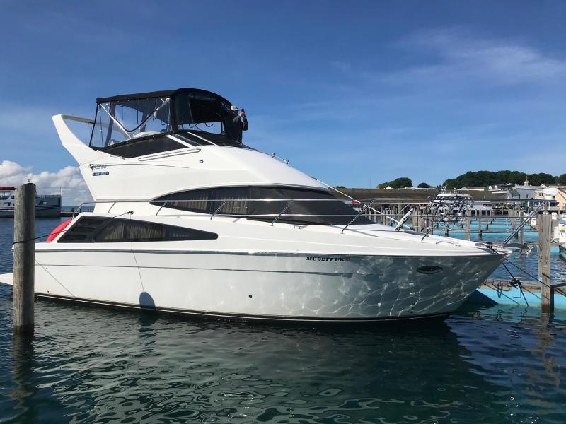 2005 Carver Yachts 33 Super Sport 2005 Carver Yachts 33 Super Sport