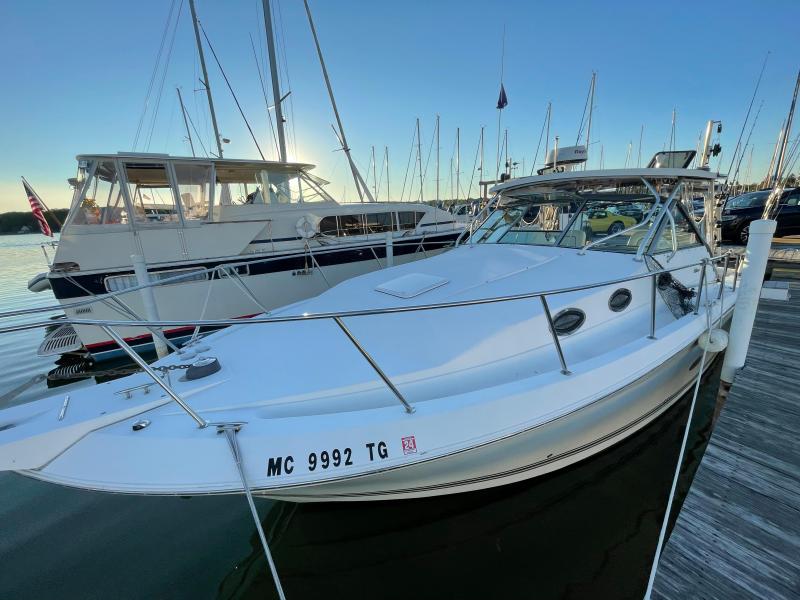 2003 Wellcraft 330 Coastal 2003 Wellcraft 330 Coastal
