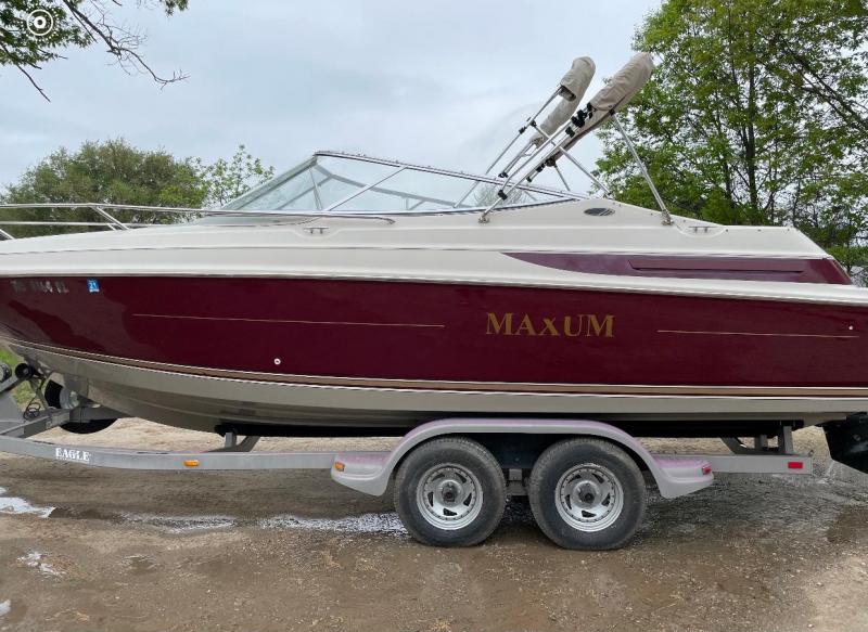 1997 Maxum 2300 SCR Cuddy Cabin 1997 Maxum 2300 SCR Cuddy Cabin