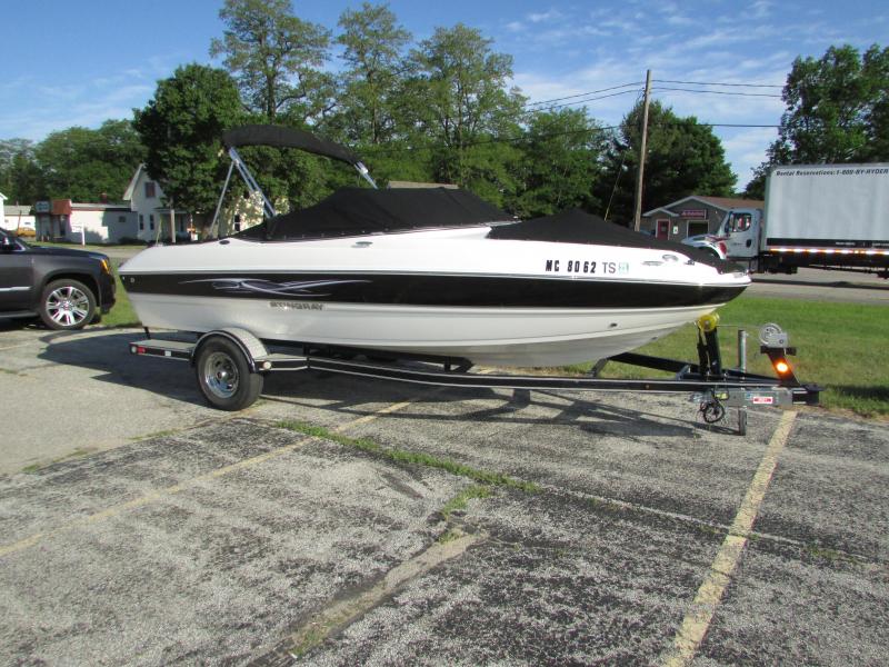 2013 Stingray Boats 208 2013 Stingray Boats 208