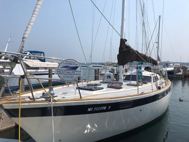 39' Corbin 39 Pilothouse 39' Corbin 39 Pilothouse