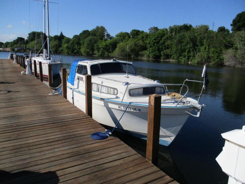 1976 Albin 25 Deluxe Trawler 1976 Albin 25 Deluxe Trawler
