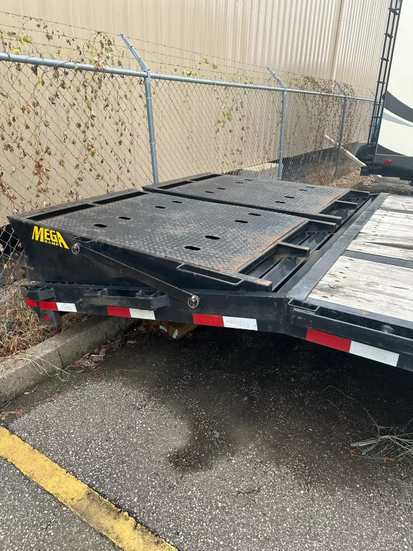 used Equipment / Flatbed Trailers Big Tex Trailers  for sale, in Decaturville, TN Thumbnail 7