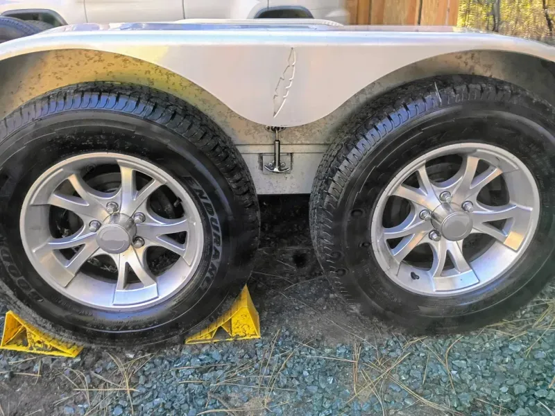 used Car Haulers / Racing Trailers Featherlite  for sale, in Rogue River, OR Thumbnail 2