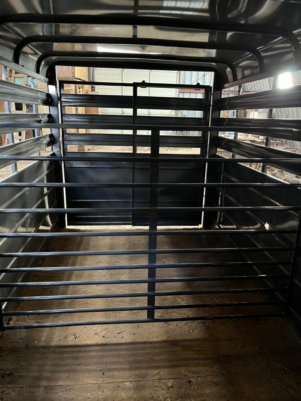 used Stock / Stock Combo Trailers CM  for sale, in Paulina, LA Thumbnail 4