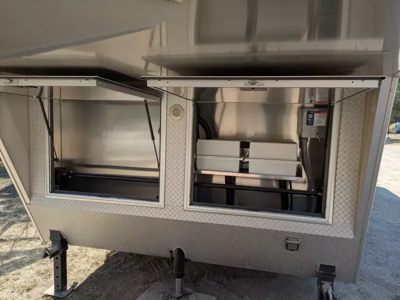 used Car Haulers / Racing Trailers InTech  for sale, in New Braunfels, TX Thumbnail 13