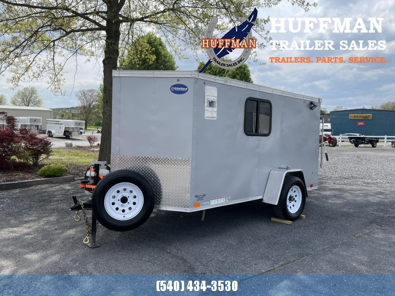 United Trailers Camper/Hunting Cabin on wheels Enclosed Cargo Trailer United Trailers Camper/Hunting Cabin on wheels Enclosed Cargo Trailer
