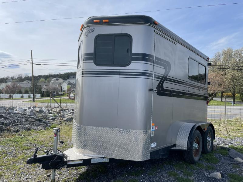 2011 Hawk 2 Horse Straight Horse Trailer 2011 Hawk 2 Horse Straight Horse Trailer