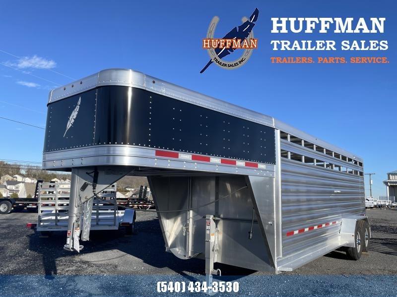 Featherlite 8117 20' Livestock Trailer Featherlite 8117 20' Livestock Trailer
