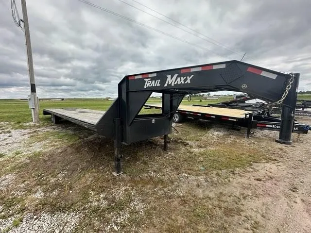 used Equipment / Flatbed Trailers TrailMaxx Trailers  for sale, in Milan, TN Thumbnail 2