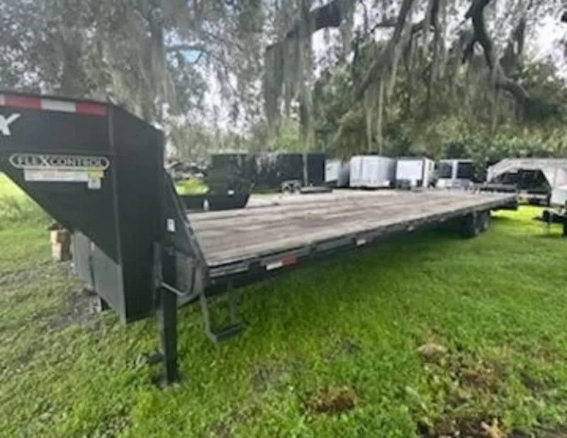 2022 TrailMaxx Gooseneck