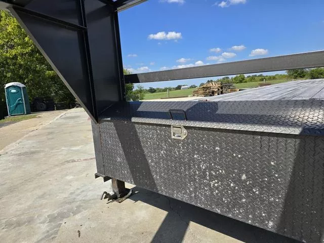 used Equipment / Flatbed Trailers East Texas  for sale, in Milan, TN Thumbnail 3