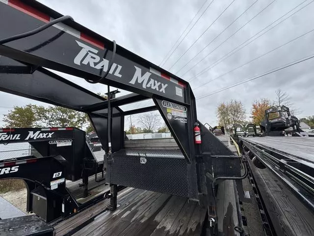 used Equipment / Flatbed Trailers TrailMaxx Trailers  for sale, in Milan, TN Thumbnail 3