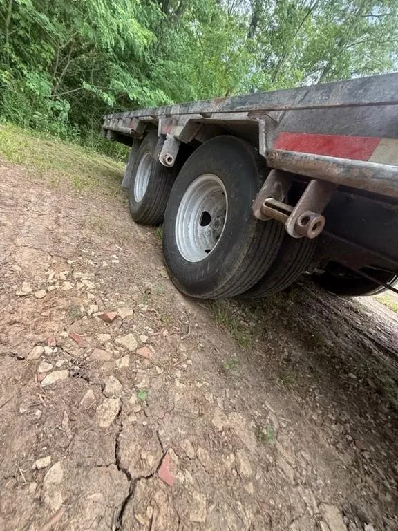 used Equipment / Flatbed Trailers East Texas  for sale, in Milan, TN Thumbnail 3