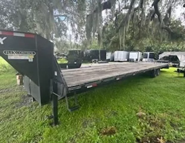 2022 TrailMaxx Gooseneck