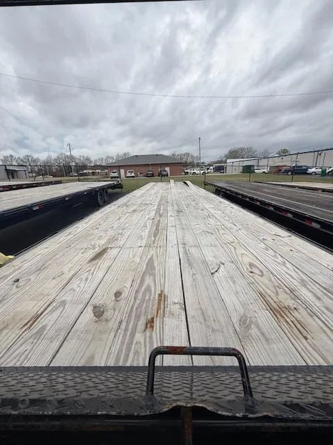 used Equipment / Flatbed Trailers TrailMaxx Trailers  for sale, in Milan, TN Thumbnail 2