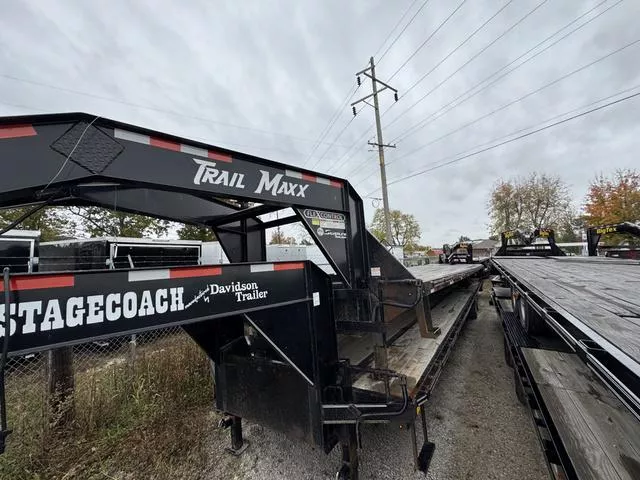 2023 TrailMaxx Gooseneck