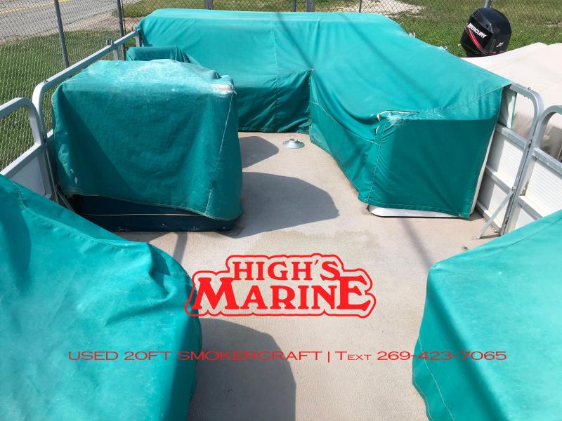 1997 Smoker Craft 20FT Pontoon Boat 1997 Smoker Craft 20FT Pontoon Boat