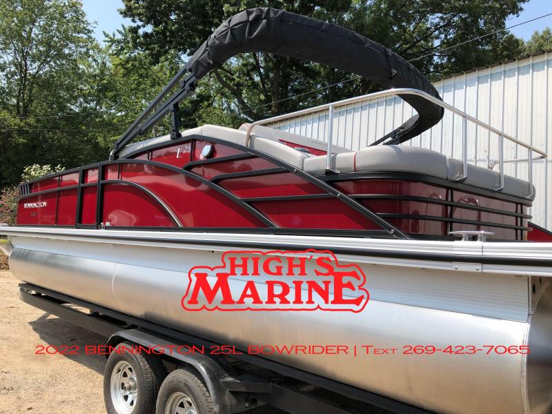 2022 Bennington 25L BOWRIDER ROSSA RED BLACKOUT 2022 Bennington 25L BOWRIDER ROSSA RED BLACKOUT