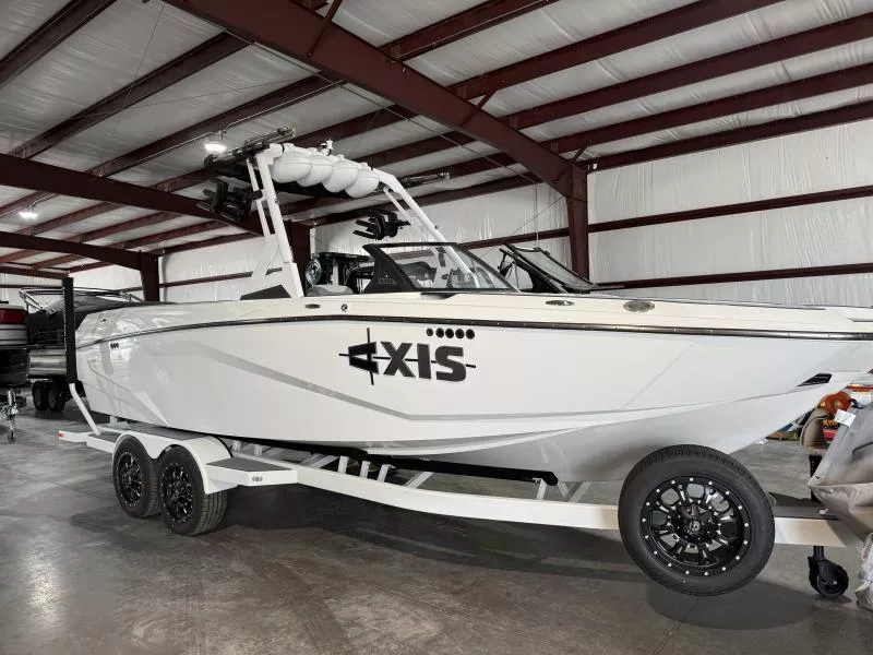 2025 Axis A245 white Ski/Wakeboard