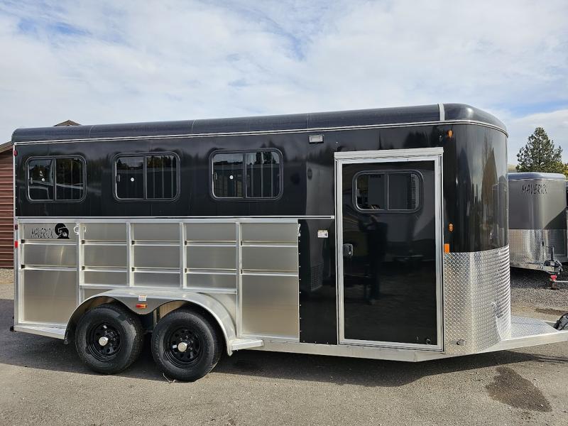 2023 Maverick 3 Horse Lite Deluxe Aluminum Horse Trailer Warmblood