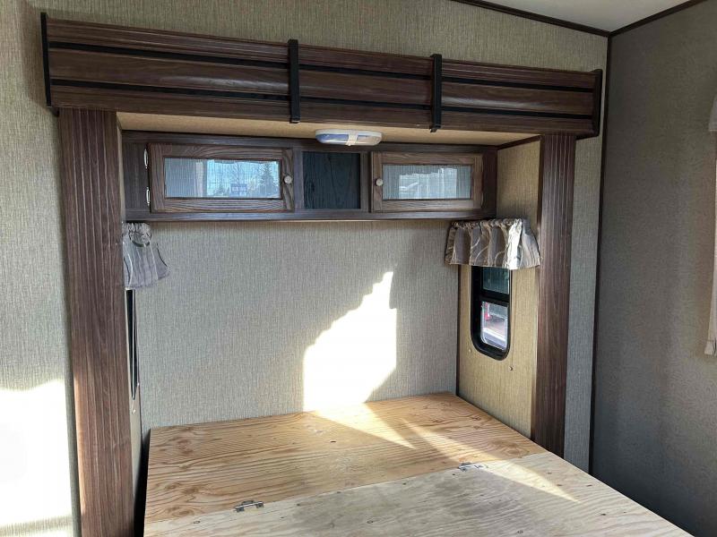 used Fifth Wheel Trailers Keystone RV Sprinter for sale, in Oregon City, OR Thumbnail 23