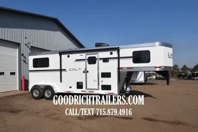 2026 Lakota Colt 27 Slant Living Quarter Horse Trailer