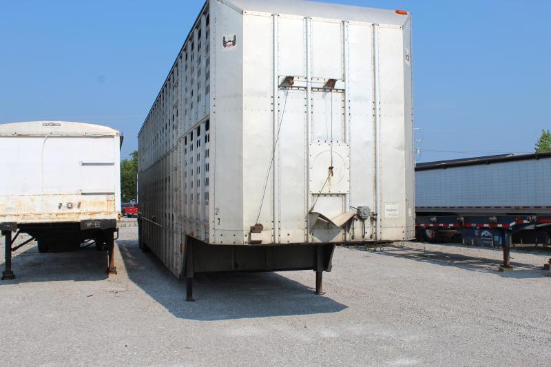 1997 Barrett Trailers 50' Semi Livestock Trailer 1997 Barrett Trailers 50' Semi Livestock Trailer