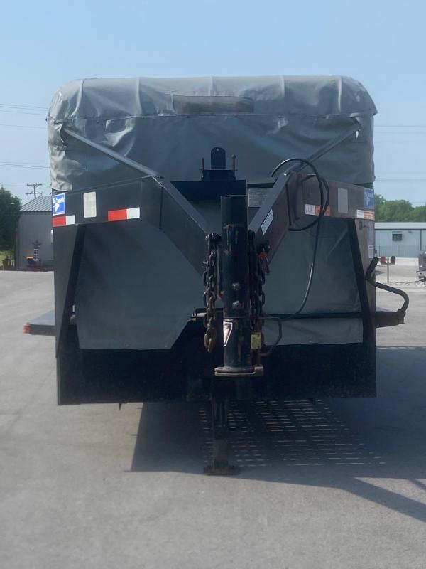 2003 Gooseneck 24' Livestock Trailer 2003 Gooseneck 24' Livestock Trailer