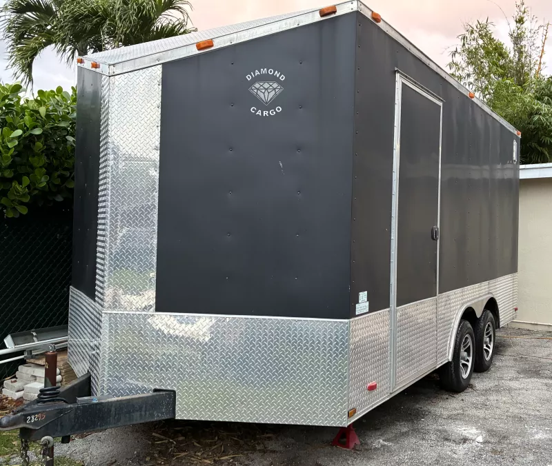 2014 Diamond Cargo v-nose rear-door trailer tall Cargo (Enclosed) Trailers