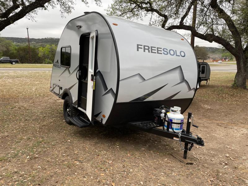 2021 Braxton Creek Freesolo Romo Travel Trailer RV 2021 Braxton Creek Freesolo Romo Travel Trailer RV