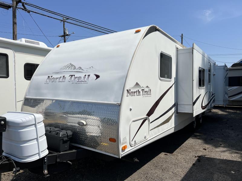 2008 Heartland north trail ultra lite 31BHD with 2 side outs! 2008 Heartland north trail ultra lite 31BHD with 2 side outs!