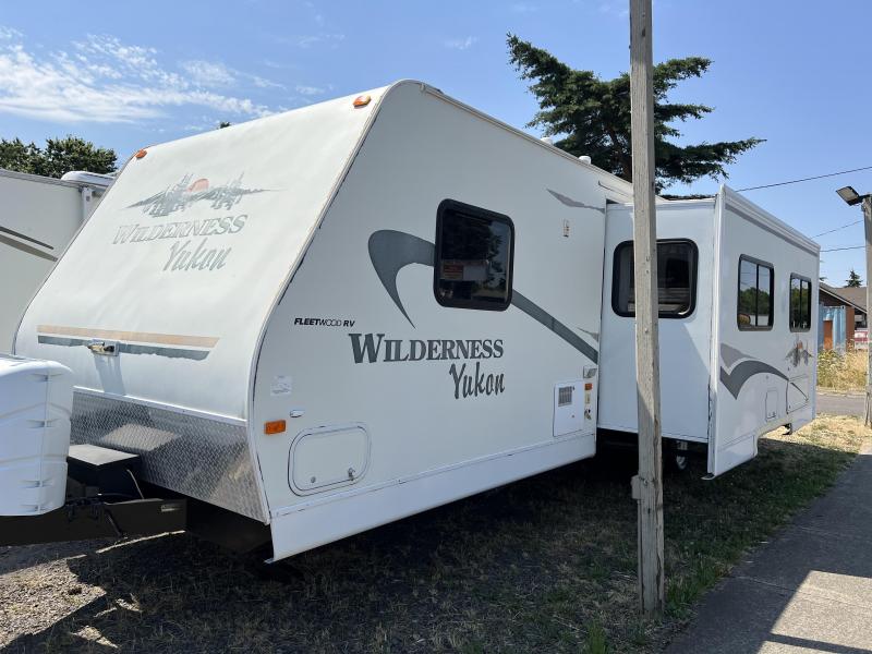 2004 Fleetwood Wilderness Yukon 830Y With A Slideout! 2004 Fleetwood Wilderness Yukon 830Y With A Slideout!