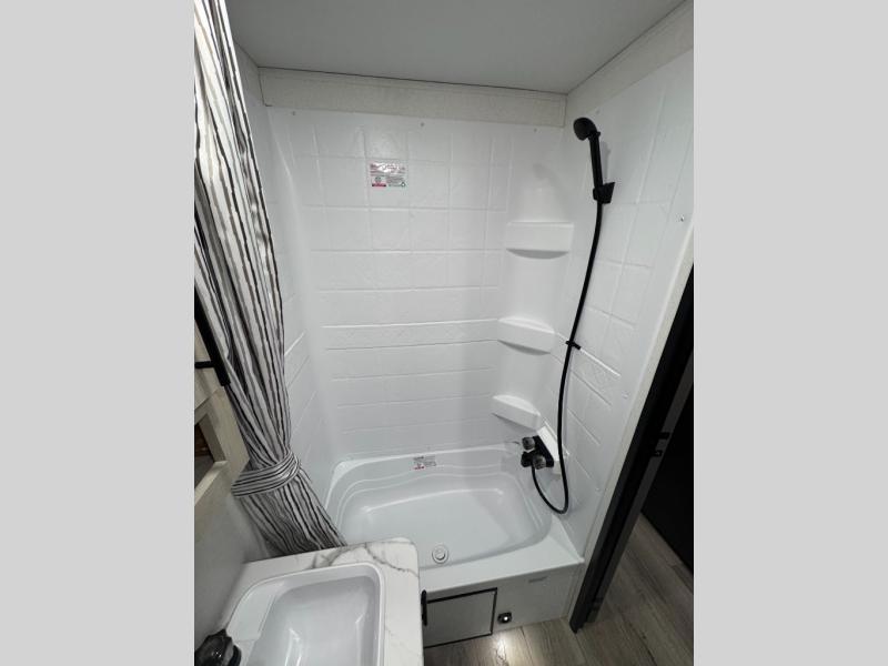 new Travel Trailers Forest River Shasta for sale, in Breckenridge, TX Thumbnail 14
