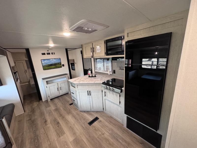 new Travel Trailers Forest River Shasta for sale, in Breckenridge, TX Thumbnail 8